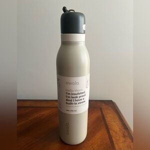 Owala 24 oz FreeSip Water Bottle